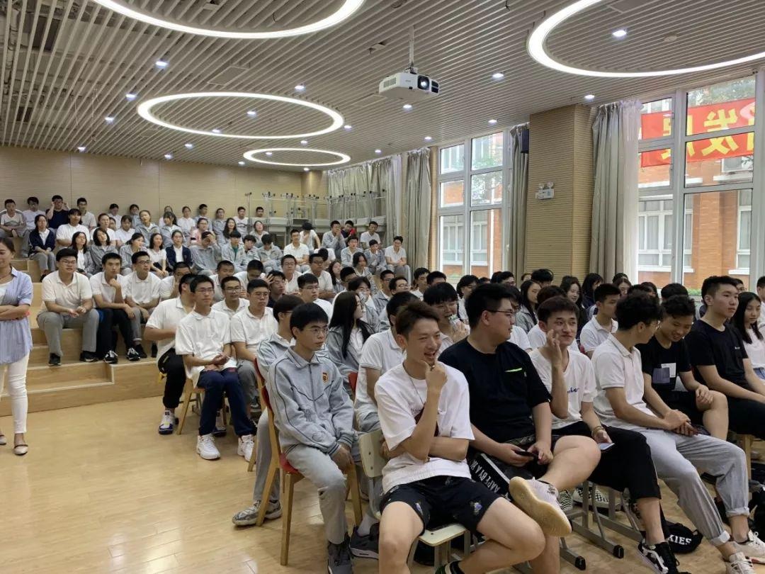 上海金苹果双语学校国际部分享会.jpg