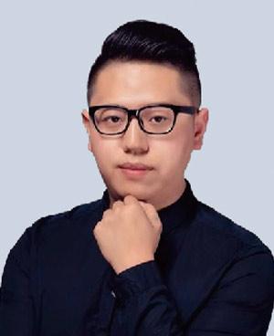 李逸飞