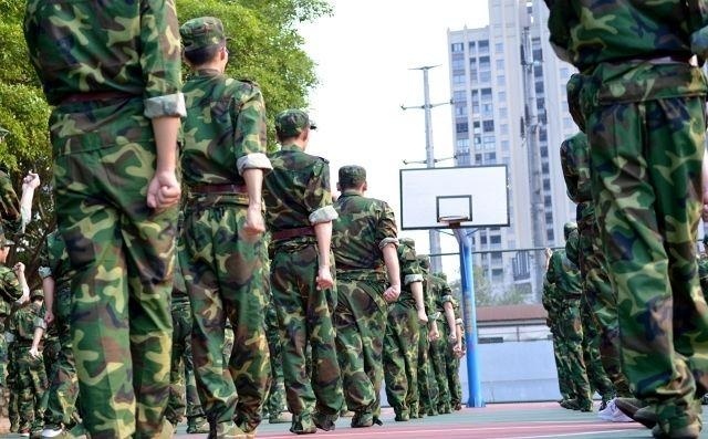 让孩子参加军事夏令营的好处