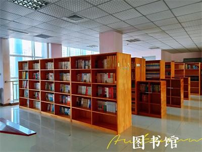 青岛中加学校