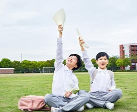 成为阳光、自信、坚强、独立、有责任心的孩子