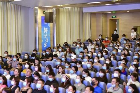 华二紫竹国际学院新生家长会现场.jpg