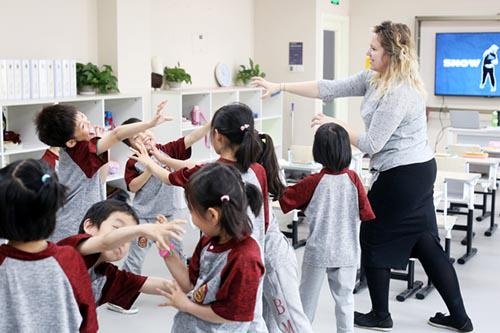 明诚外国语学校