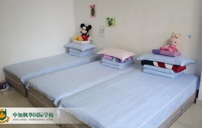 中加枫华国际学校学生宿舍小学三人间