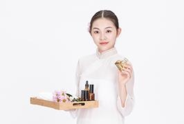 初级美容师