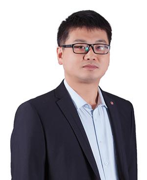靳中