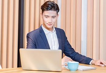 专人专管随时沟通