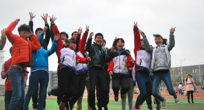 平坝高级中学2019年招生办