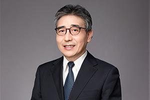 石传玺：数学教研组组长