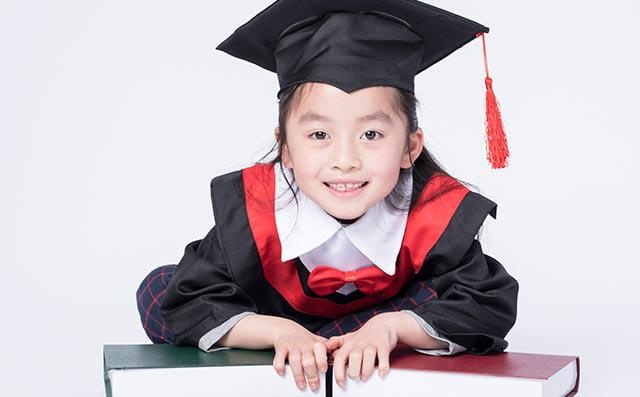 如何给孩子选英语培训班