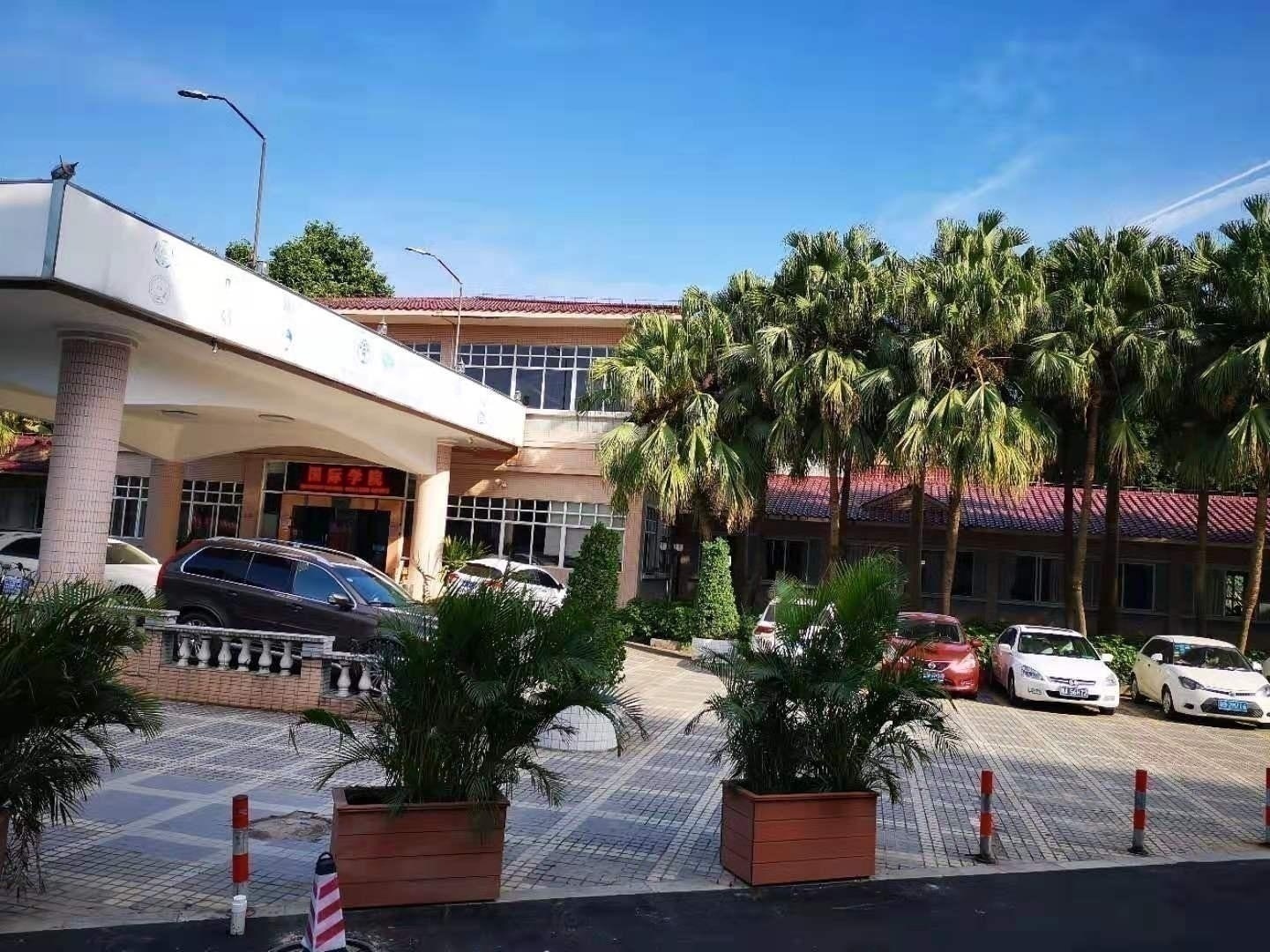 广东外语外贸大学国际学院收费情况 