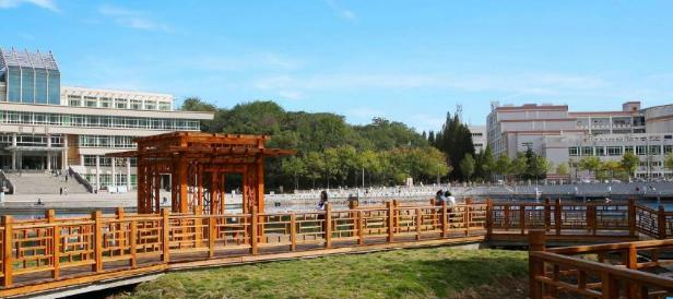 信阳师范学院是211还是985(信阳师范学院）