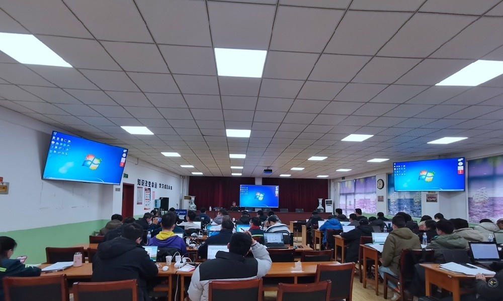 青岛市石化高级技工学校