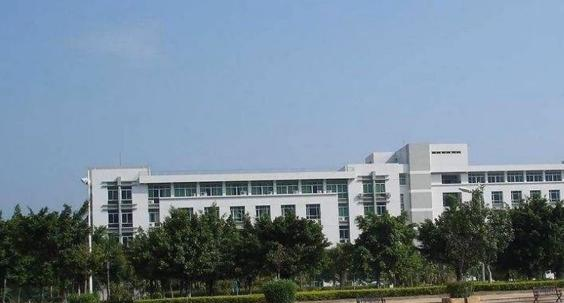 湖北科技职业学院5