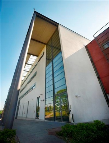 阿卡达应用科学大学