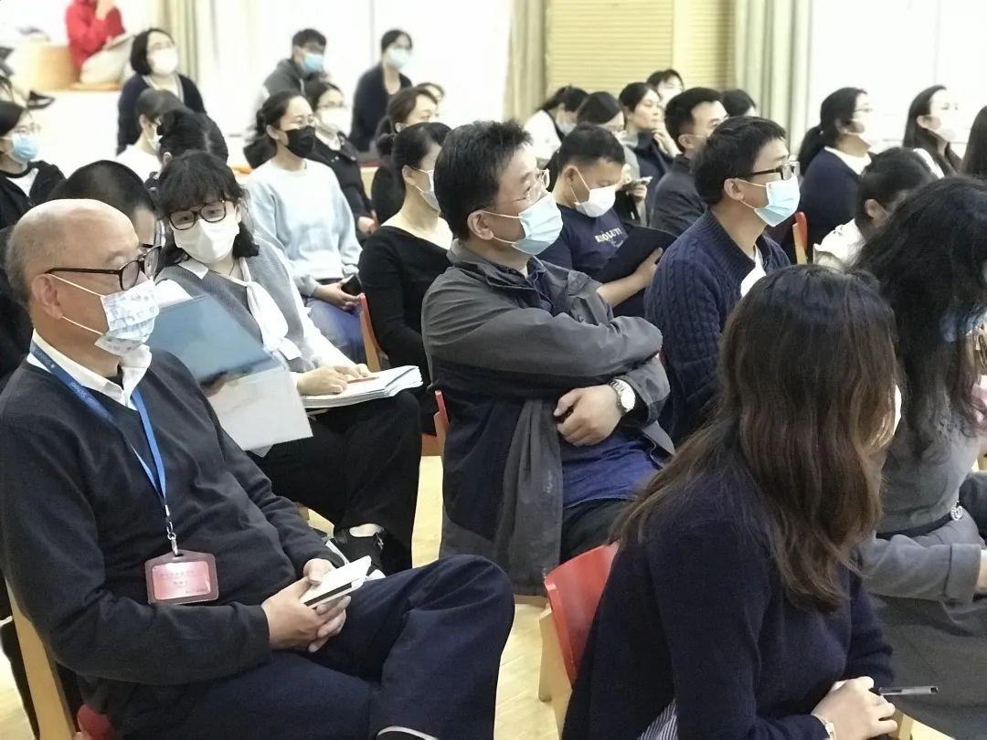 全体教师会议.jpg