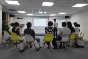 讲师授课