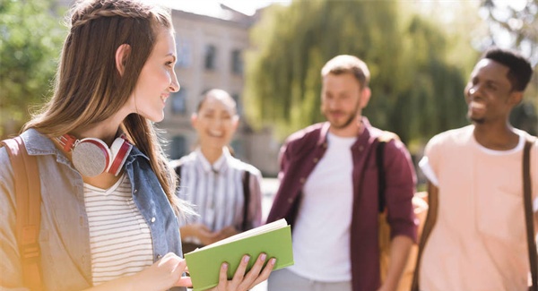 石家庄华夏科技职业中等专业学校