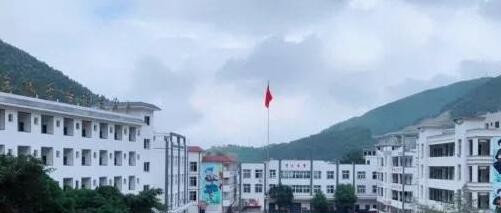 册亨中等职业学校