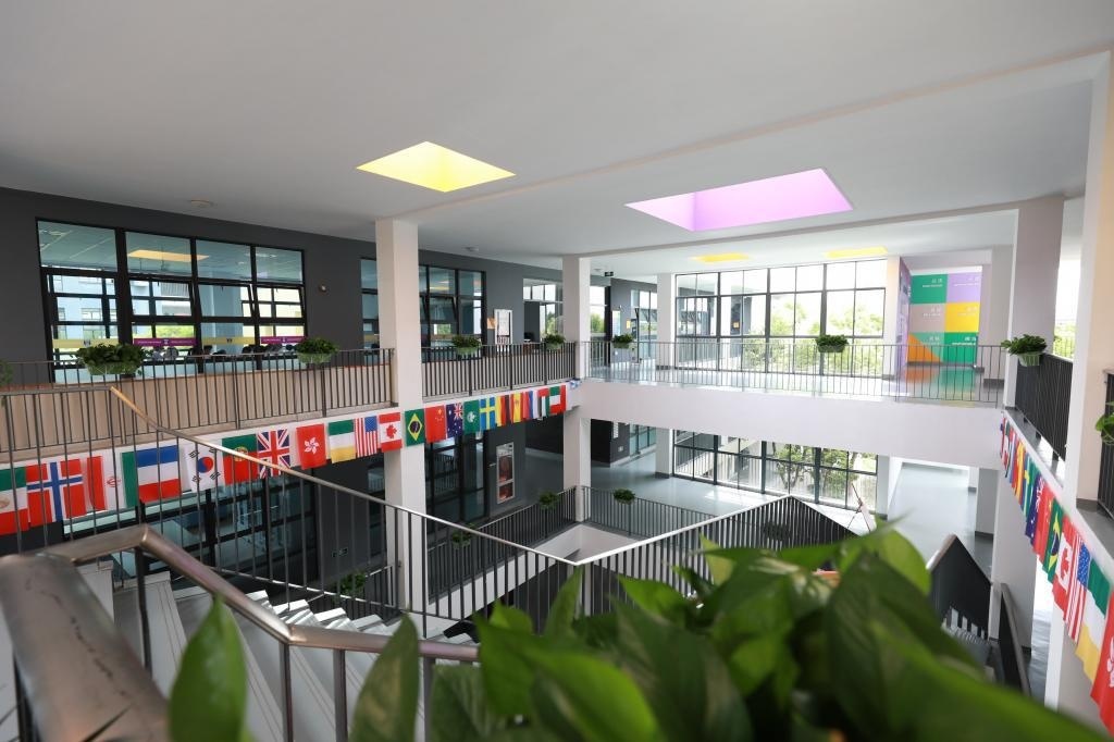 上海嘉定世界外国语学校