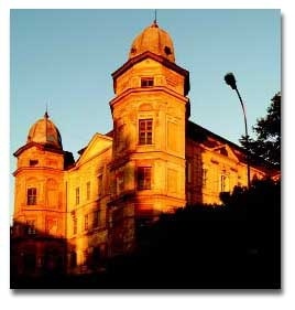 乌日戈罗德国立大学