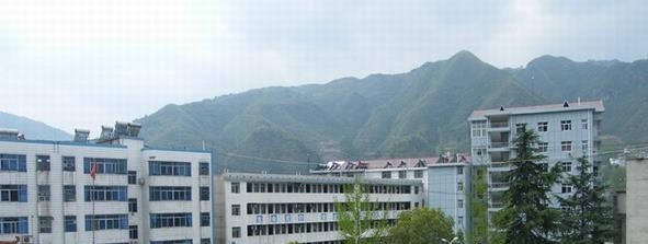 保康职教中心学校