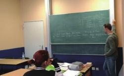 克雷菲尔德自由高级文理中学