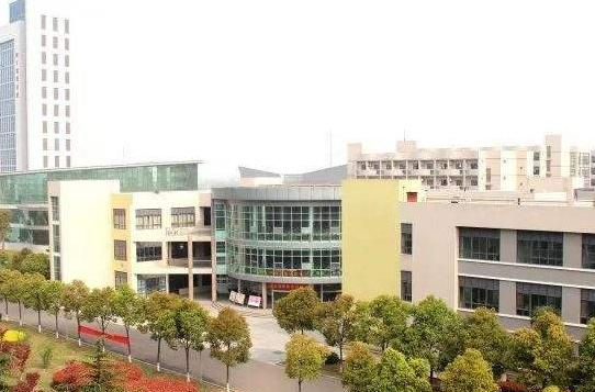合江县福宝职业中学