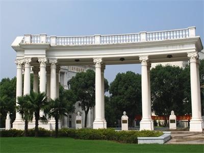 泰莱国际高中