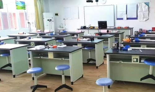 实验室3.jpg