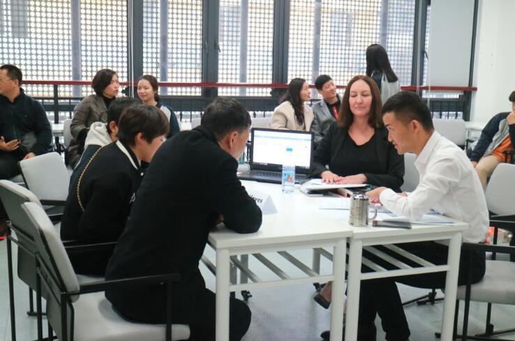 美国林登中学上海校区家长会.jpg