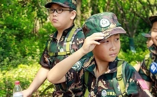 北京暑假孩子军训夏令营