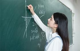 根据学员特点
