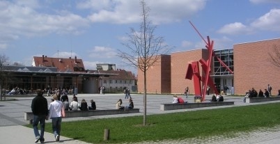 安斯巴赫应用技术大学