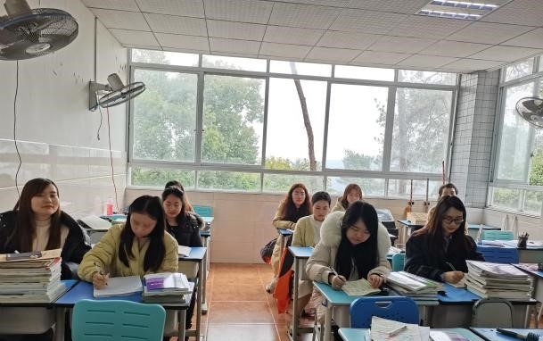 四川仪表工业学校