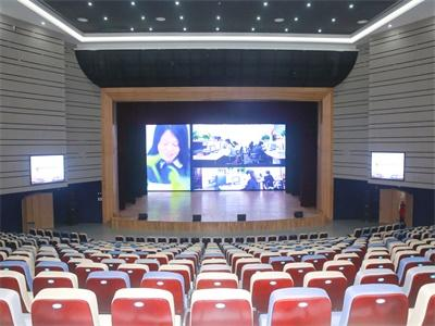 张家港外国语学校