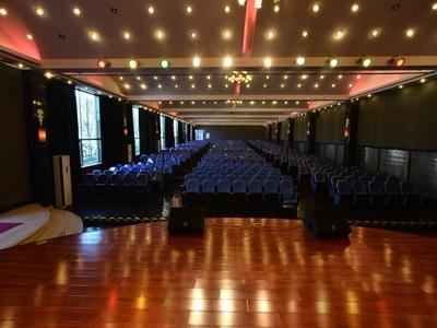学校礼堂