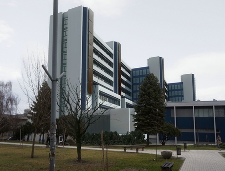 塞切尼伊什特万大学