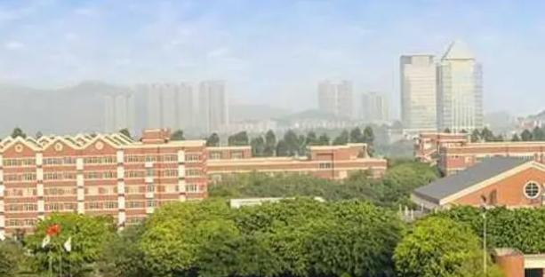 深圳康桥书院初中部靠谱吗