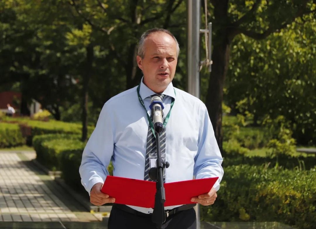 大连枫叶国际学校