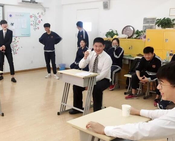 课本剧《鸿门宴》现场的欢乐氛围.jpg