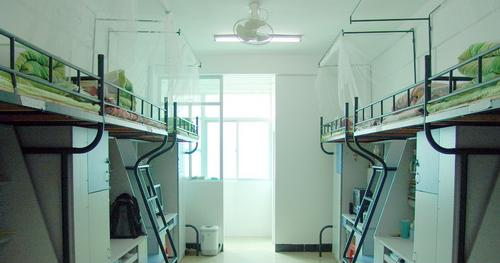 武汉航海职业技术学院ss