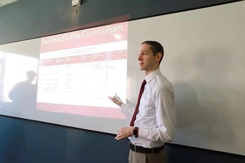 天津美达菲学校