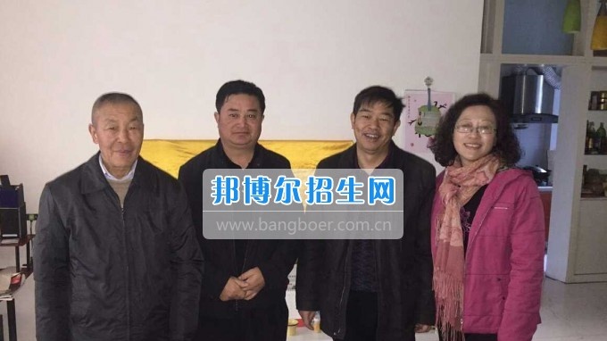 凉山民族师范学校领导新春走访慰问离退休老干部