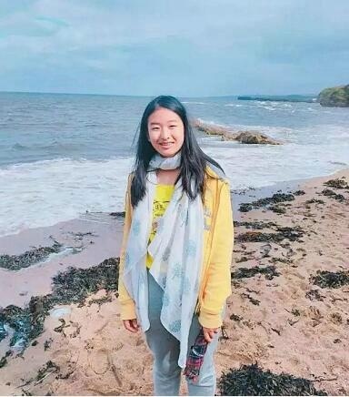 这位中加枫华国际学校学生收到了英国女王的回信