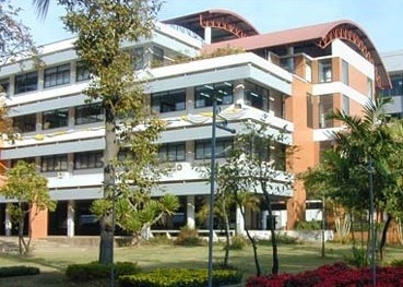 东北皇家理工大学