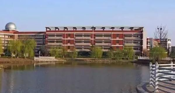 无锡市大桥实验学校