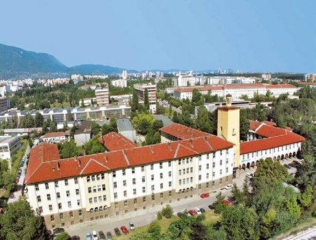 索非亚化工冶金大学