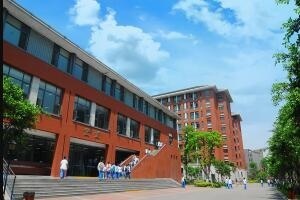 成都七中国际部食堂