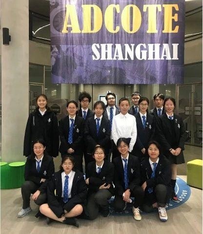 首届学生会集体合影.jpg